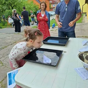 Biblická cesta farskou záhradou