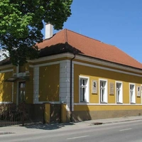 Pamätné tabule na starej fare